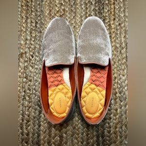 Birdies The Starling Loafer in Cream Velvet. Women’s Size 12 Slip On Flats.